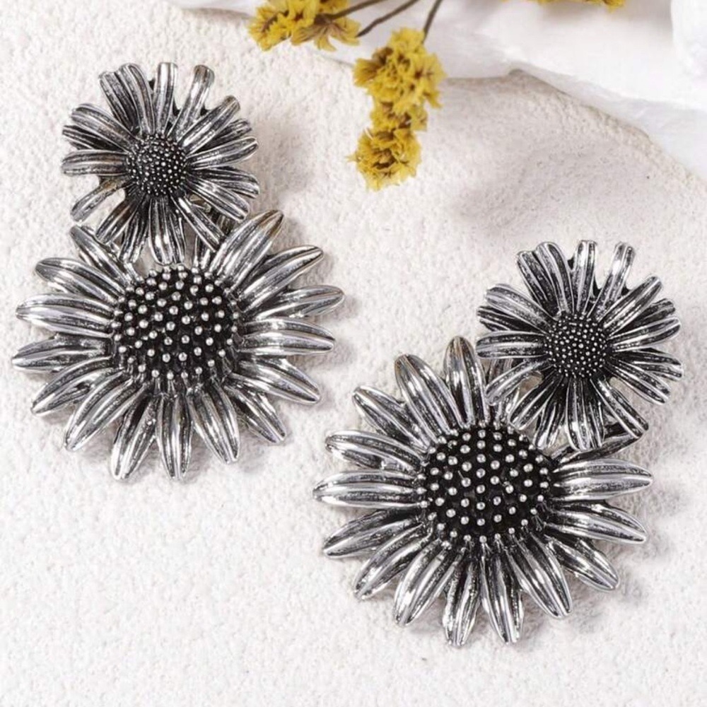 Stainless Steel Sunflower Choker Necklace & Earrings Set Boho Statement Silver - Picture 9 of 10